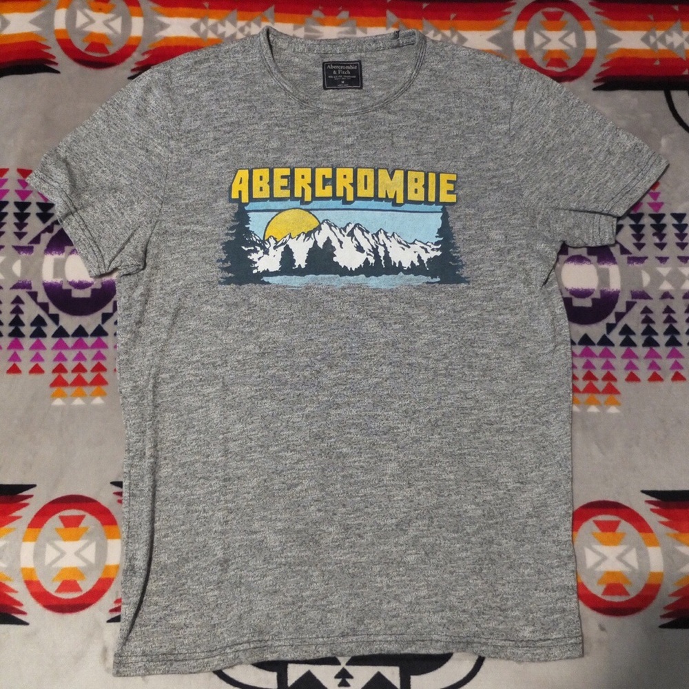 Abercrombie & Fitch Retro Graphic Shirt 2017